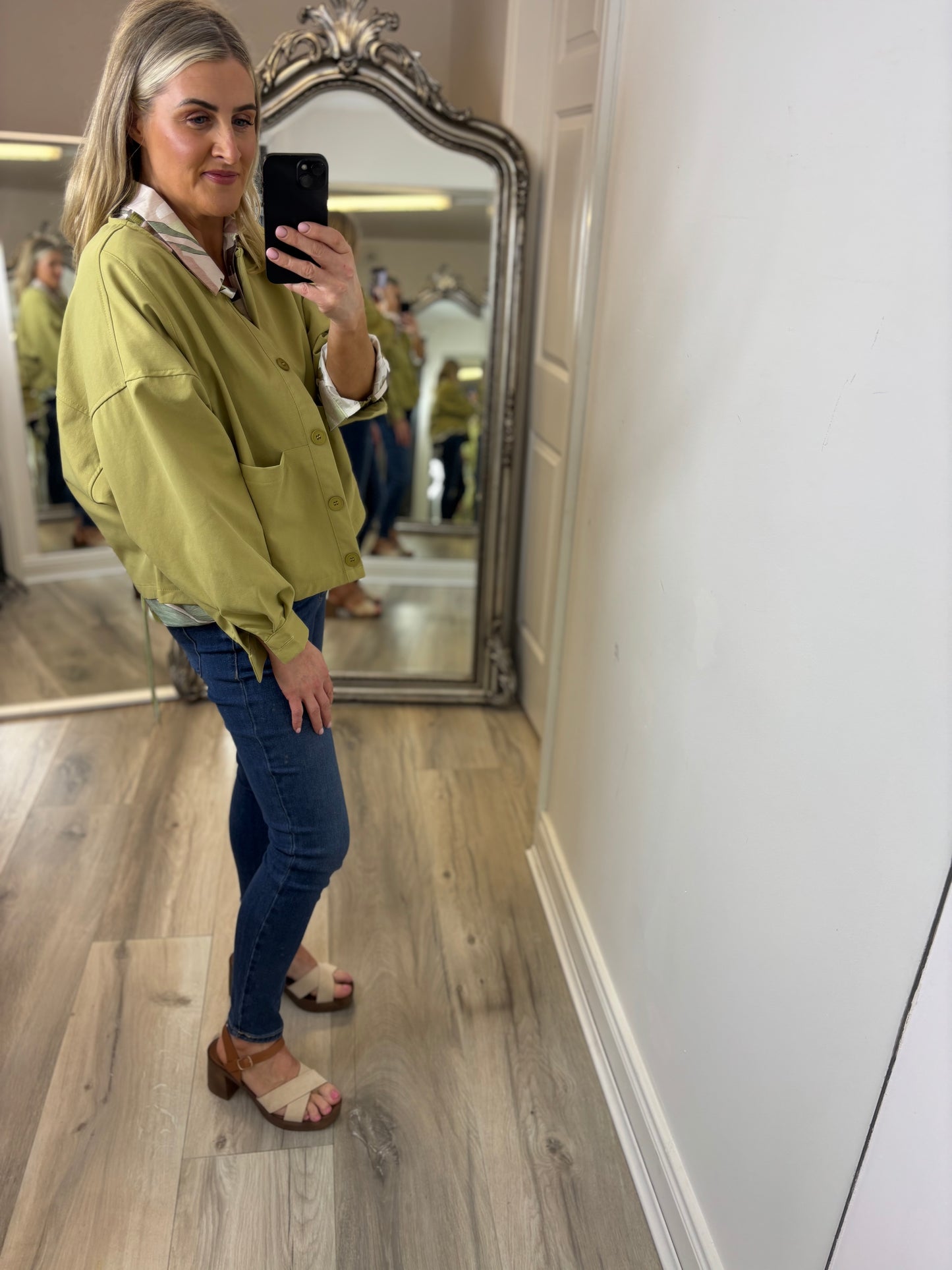 Maeve Crop Trench