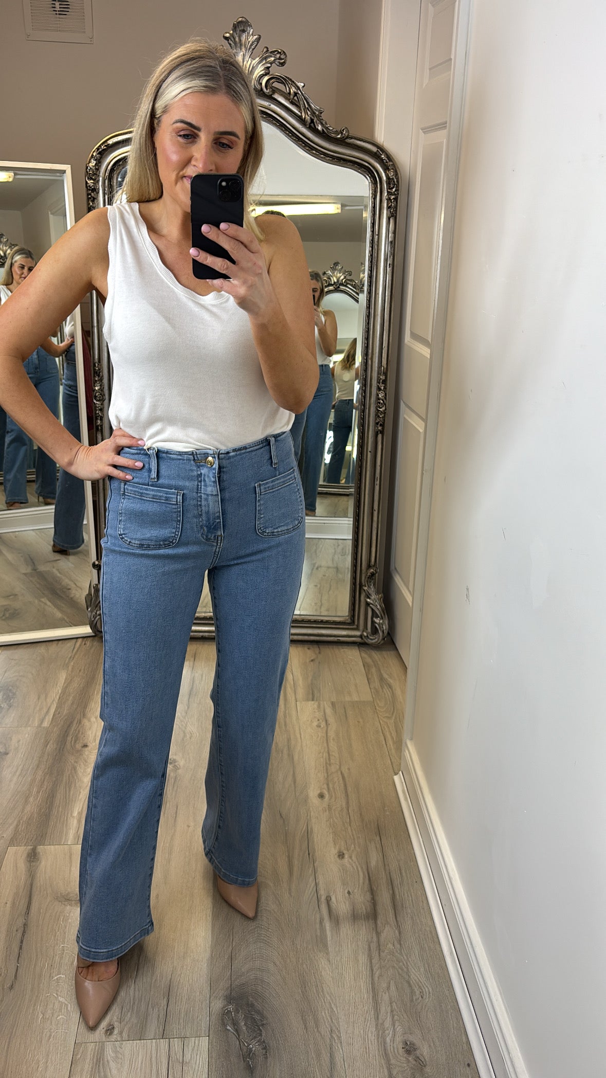 Miriam Vest
