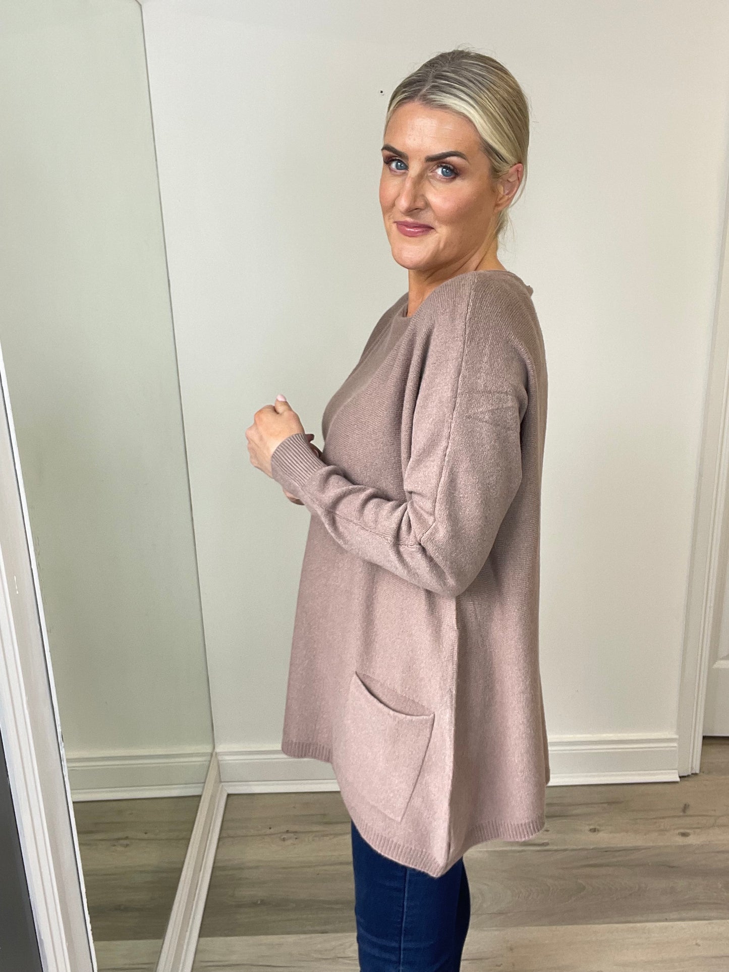 Reni Button Back Knit