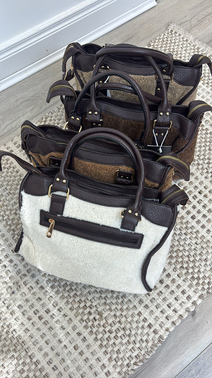 Mona Sherpa Bag