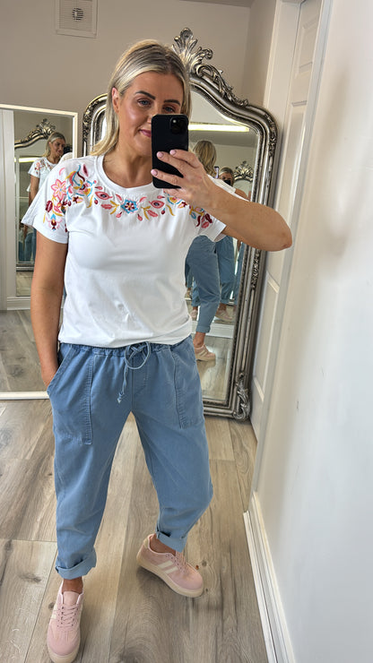 Mia Tee