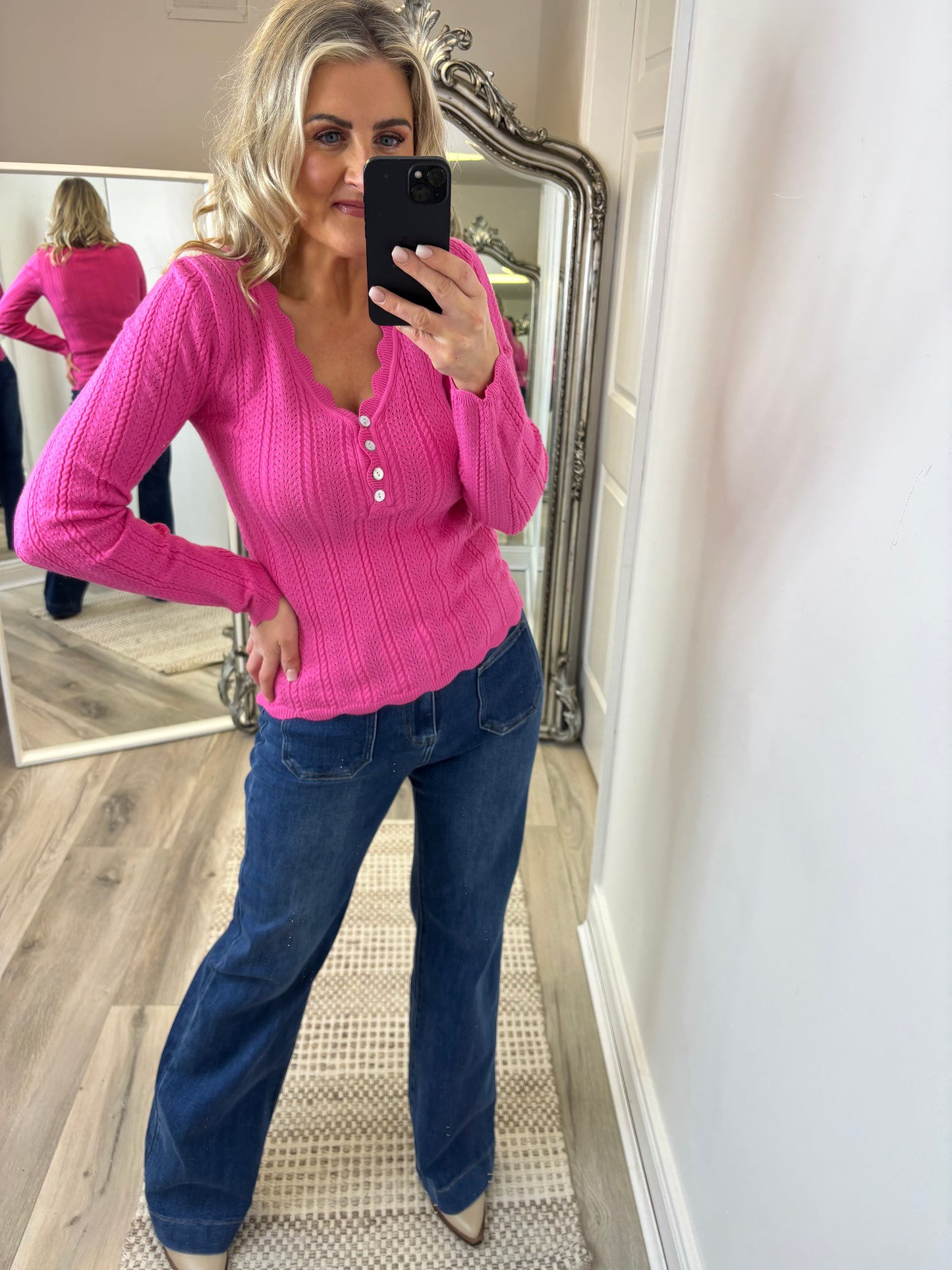 Shona V Knitwear