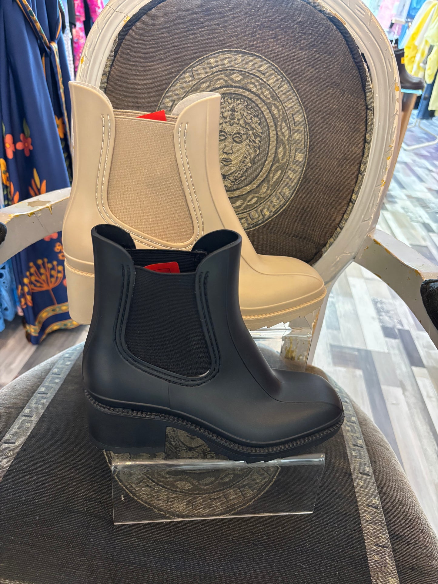 Ellen Boots