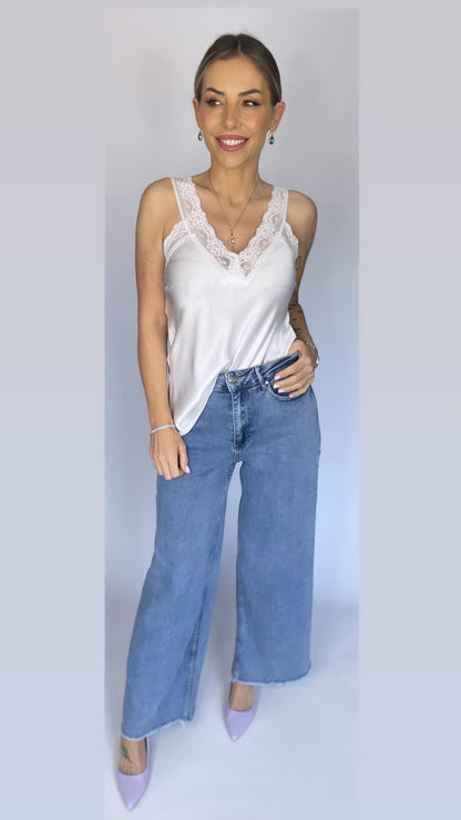 Monica Mom Jeans