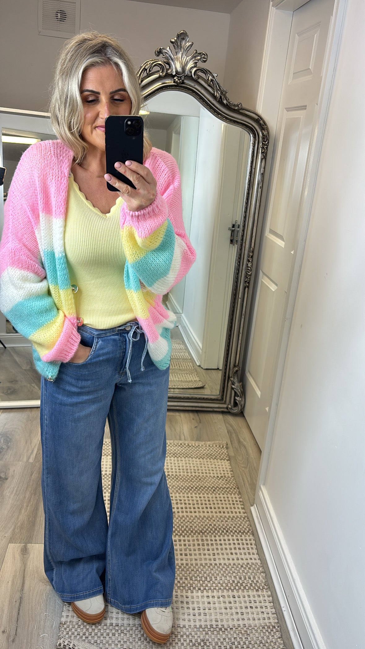 Muireann V knit