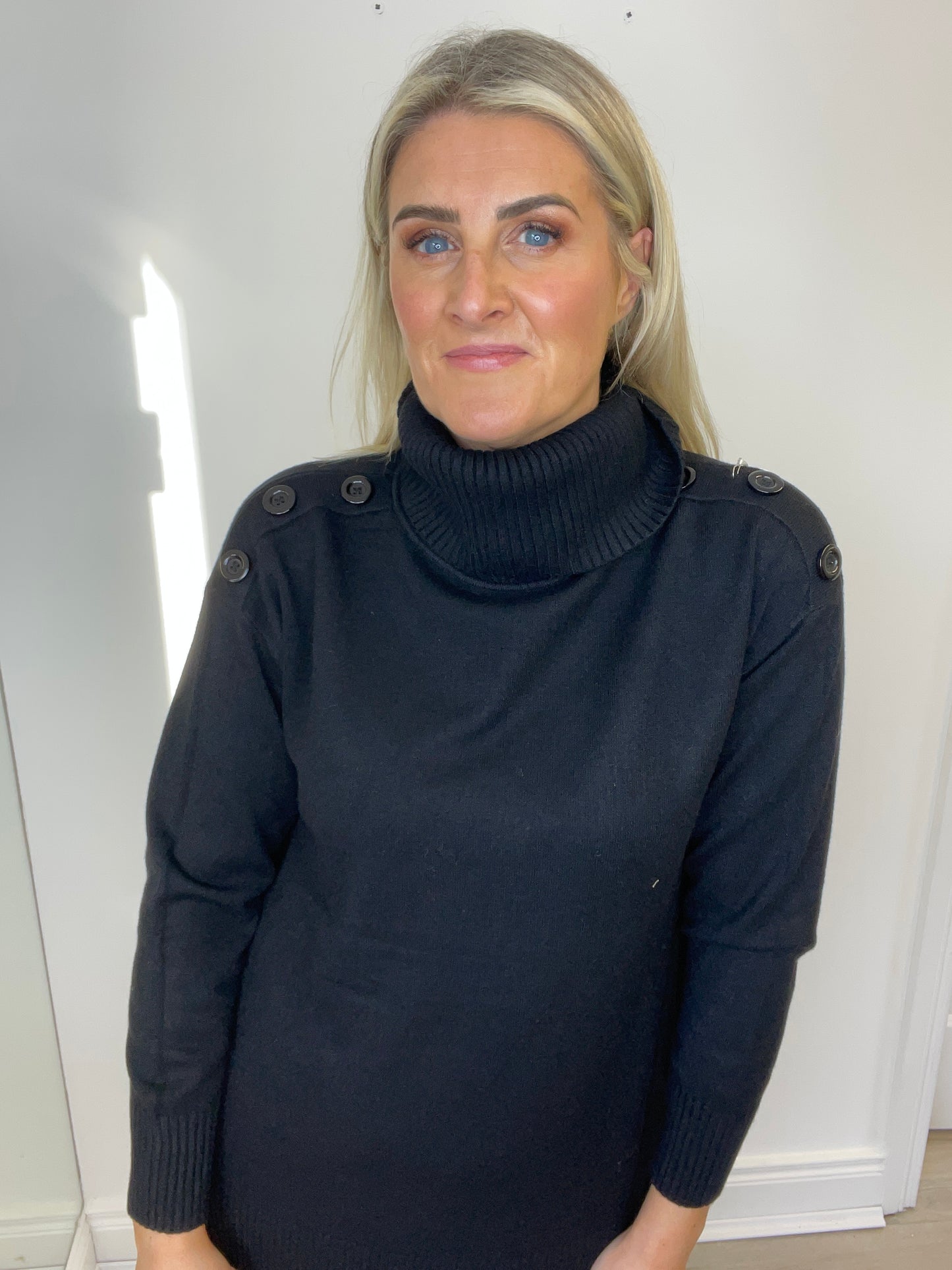 Isabella Roll Neck Knit